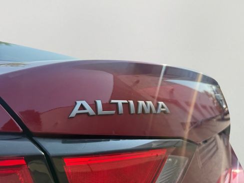 Used 2023 Nissan Altima 2.5 SR FWD image 30