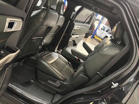 Used 2023 Ford Explorer Timberline w/ Timberline Technology Package AWD/4WD image 29