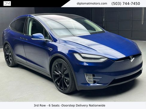 Used 2016 Tesla Model X 75D image 9