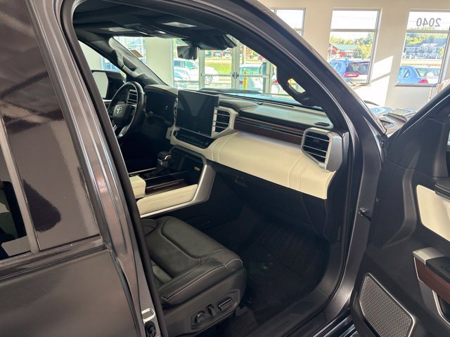 Used 2024 Toyota Tundra Capstone AWD/4WD image 22