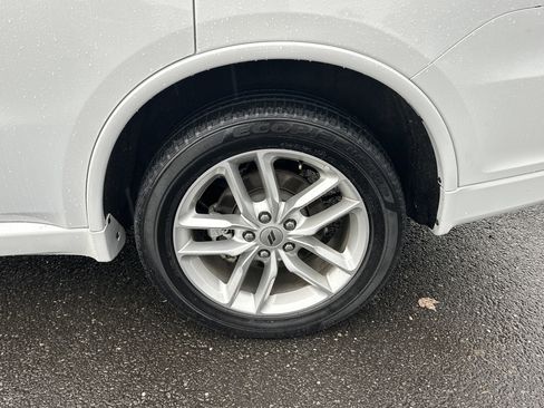 Used 2024 Dodge Durango GT image 24