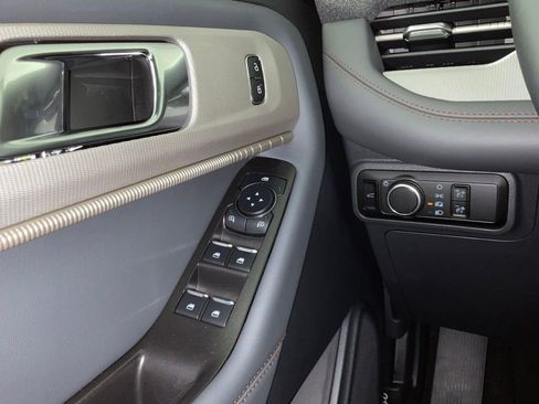 New 2026 Ford Explorer Active RWD image 21