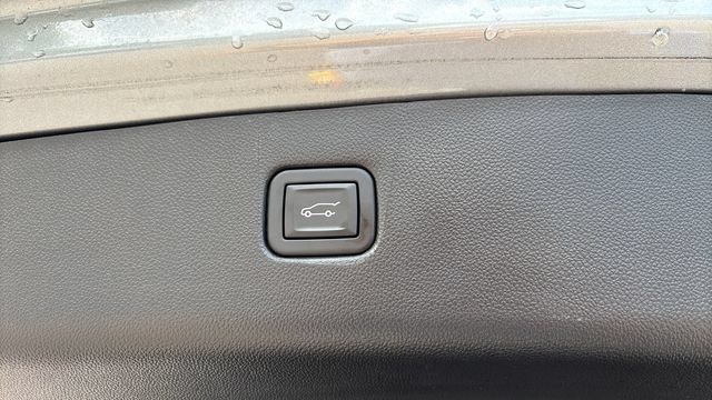 Used 2023 Chevrolet Blazer LT w/ Convenience Package FWD image 32