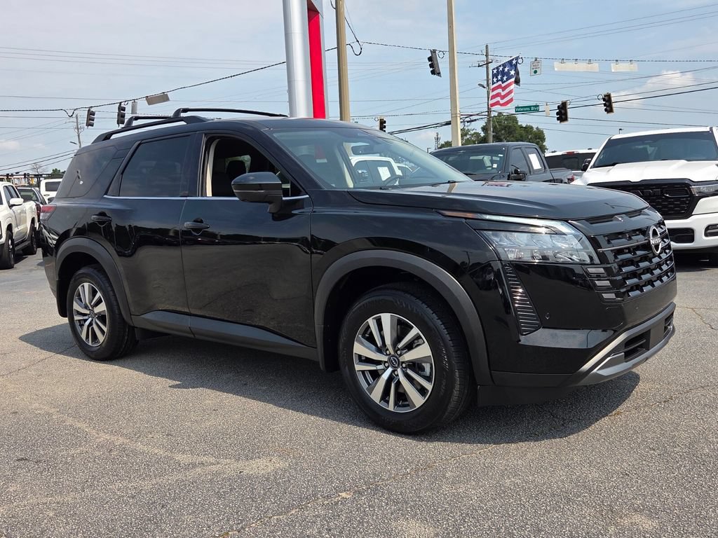 New 2026 Nissan Pathfinder SL w/ Cargo Package FWD image 16