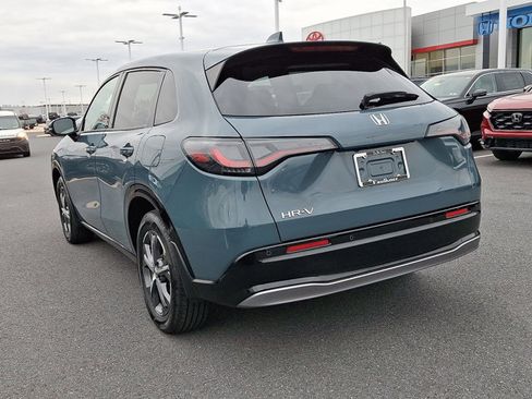 Certified 2024 Honda HR-V EX-L image 4