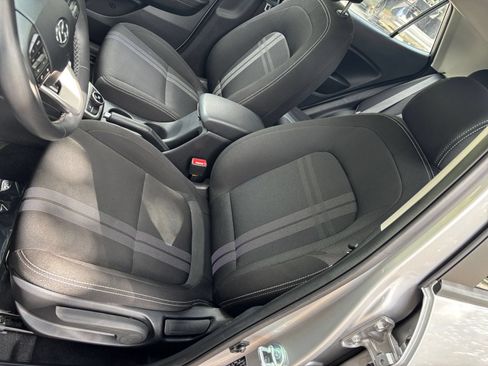 Used 2026 Hyundai Venue SEL FWD image 35