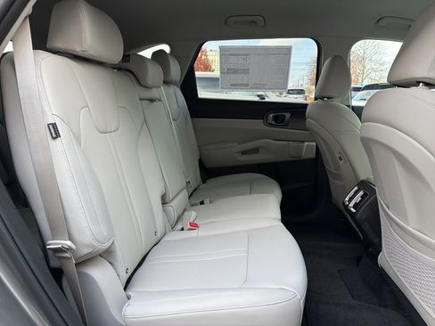 New 2026 Kia Sorento EX image 16