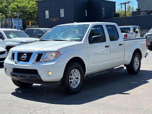 Used 2016 Nissan Frontier SV w/ SV Value Truck Package RWD image 4