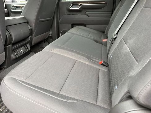 Used 2025 Chevrolet Silverado 2500 LT w/ Convenience Package AWD/4WD image 10
