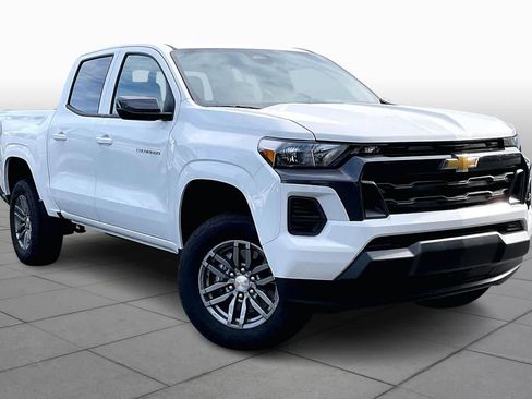Certified 2025 Chevrolet Colorado LT image 2