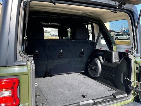 Used 2021 Jeep Wrangler Unlimited Rubicon image 29