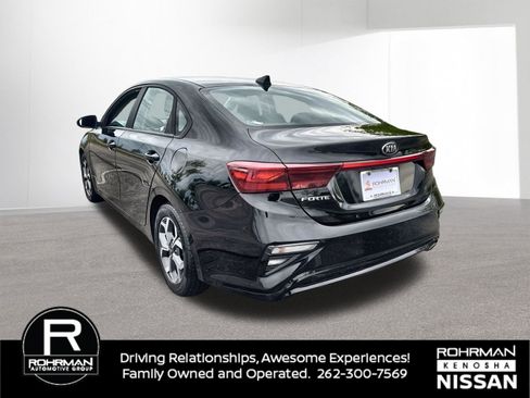 Used 2021 Kia Forte LXS FWD image 5