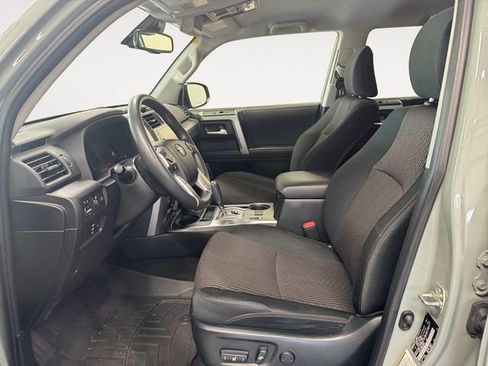 Used 2022 Toyota 4Runner Trail Special Edition AWD/4WD image 8