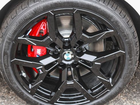 New 2026 BMW 330i Sedan w/ M Sport Package RWD image 9