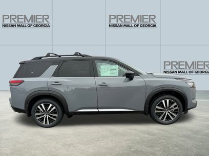 New 2025 Nissan Pathfinder Platinum