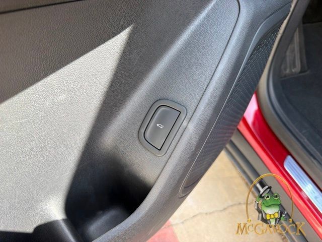 Used 2025 Chevrolet Traverse Z71 AWD/4WD image 13