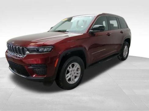 Used 2022 Jeep Grand Cherokee Laredo w/ Luxury Tech Group I image 1