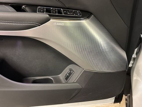 New 2025 Cadillac Lyriq Sport image 25