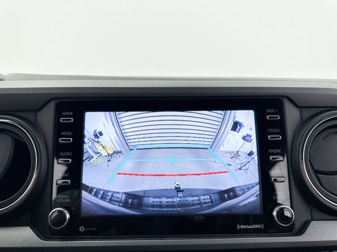 Used 2021 Toyota Tacoma TRD Sport w/ Technology Package RWD image 9