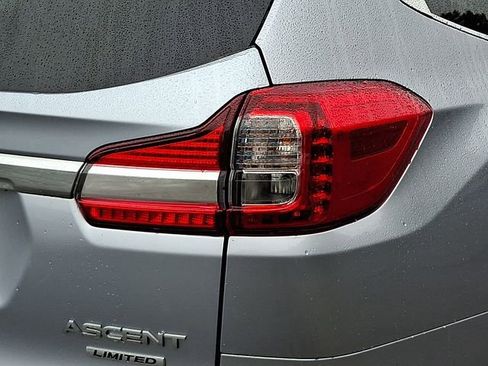 Used 2022 Subaru Ascent Limited image 12