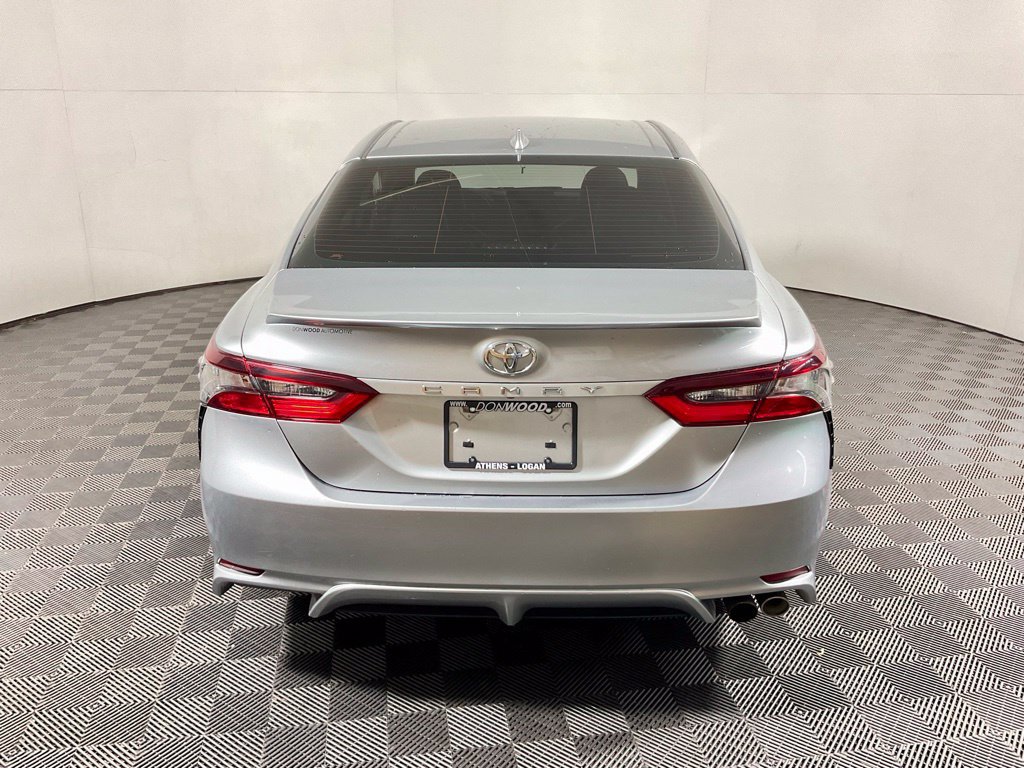 Used 2021 Toyota Camry SE FWD image 12