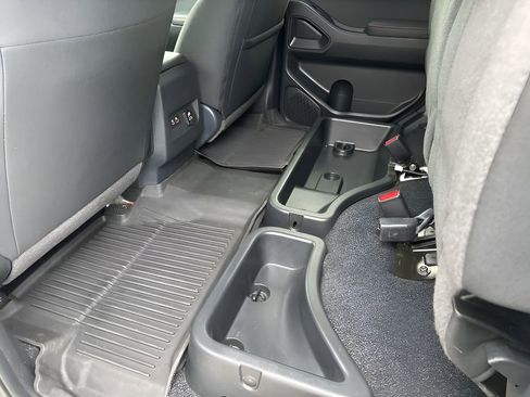 Used 2024 Nissan Frontier PRO-4X w/ Pro Convenience Package image 19