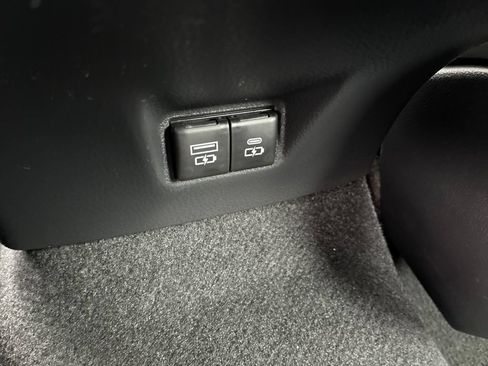 New 2026 Toyota Camry SE FWD image 32