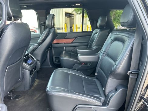 Used 2024 Lincoln Navigator L 4WD image 39