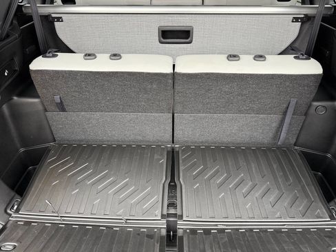 Used 2025 Mitsubishi Outlander SE AWD/4WD image 31