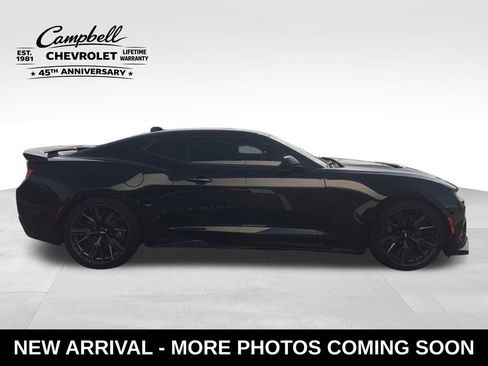 Used 2018 Chevrolet Camaro ZL1 RWD image 6