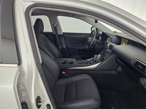 Used 2019 Lexus IS 300 image 10