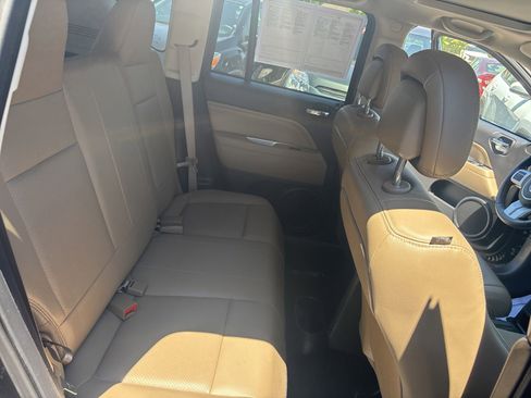 Used 2015 Jeep Compass High Altitude AWD/4WD image 18