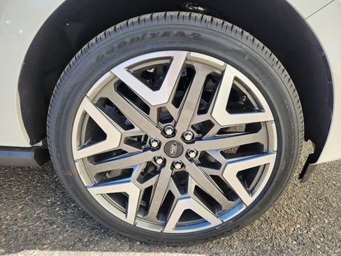 New 2027 Ford Expedition Max Platinum w/ Platinum Ultimate Package AWD/4WD image 18