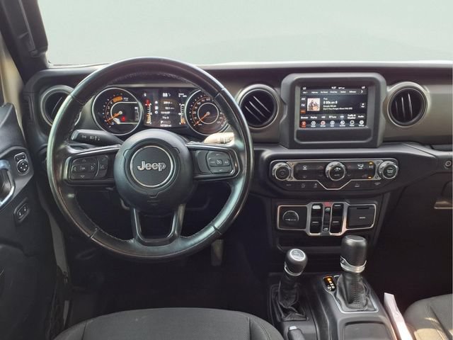 Used 2022 Jeep Gladiator Sport AWD/4WD image 4
