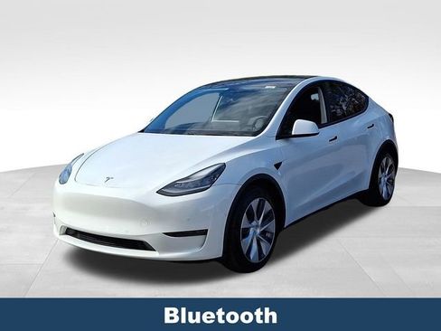 Used 2021 Tesla Model Y Long Range image 4