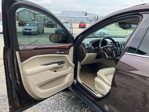 Used 2015 Cadillac SRX Luxury AWD/4WD image 9