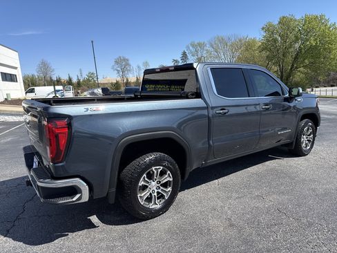 Used 2021 GMC Sierra 1500 SLE image 10