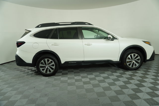 Used 2022 Subaru Outback Premium AWD/4WD image 8