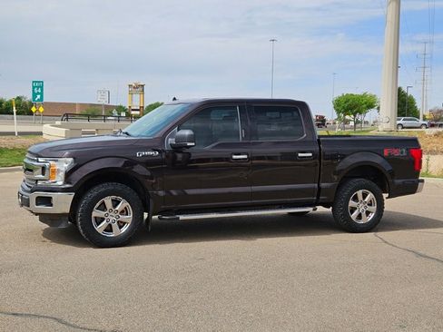 Used 2018 Ford F150 XLT w/ Equipment Group 302A Luxury image 8