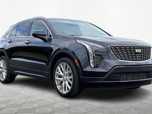 Used 2022 Cadillac XT4 Luxury image 1