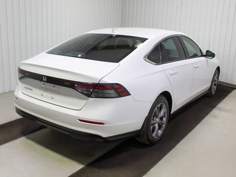 Used 2024 Honda Accord EX image 6