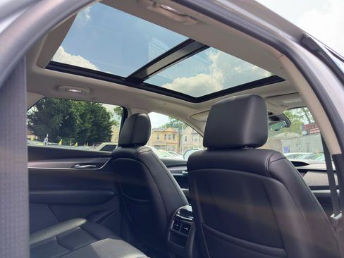 Used 2019 Cadillac XT5 Premium Luxury AWD/4WD image 14