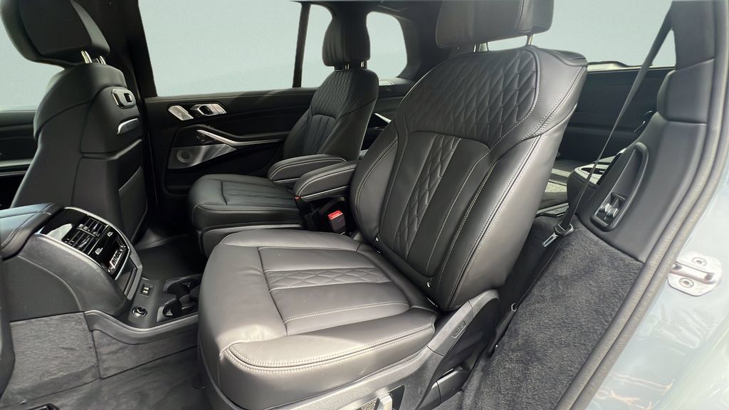 New 2027 BMW X7 M60i AWD/4WD image 10