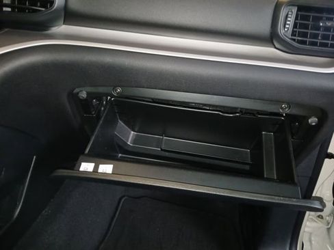 Used 2023 Ford Explorer XLT image 63