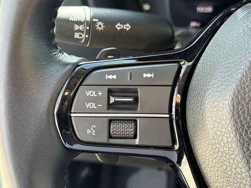 Used 2023 Honda Accord Touring image 5