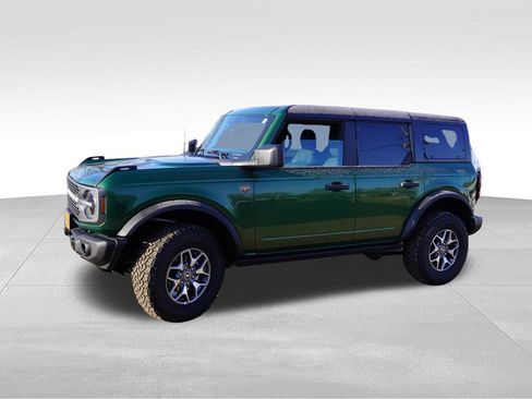 Certified 2025 Ford Bronco Badlands AWD/4WD image 10