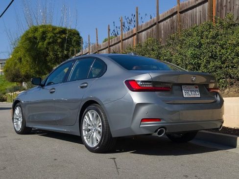 Used 2023 BMW 330i Sedan w/ Driving Assistance Package image 29