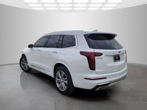 Used 2023 Cadillac XT6 Premium Luxury FWD image 7
