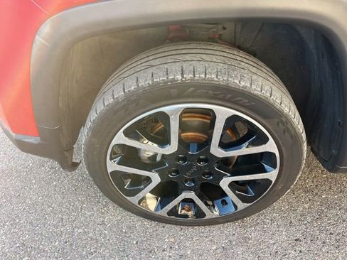 Used 2018 Jeep Compass Limited w/ Navigation Group AWD/4WD image 20