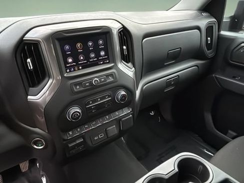 Used 2025 Chevrolet Silverado 2500 Custom w/ Custom Value Package AWD/4WD image 24
